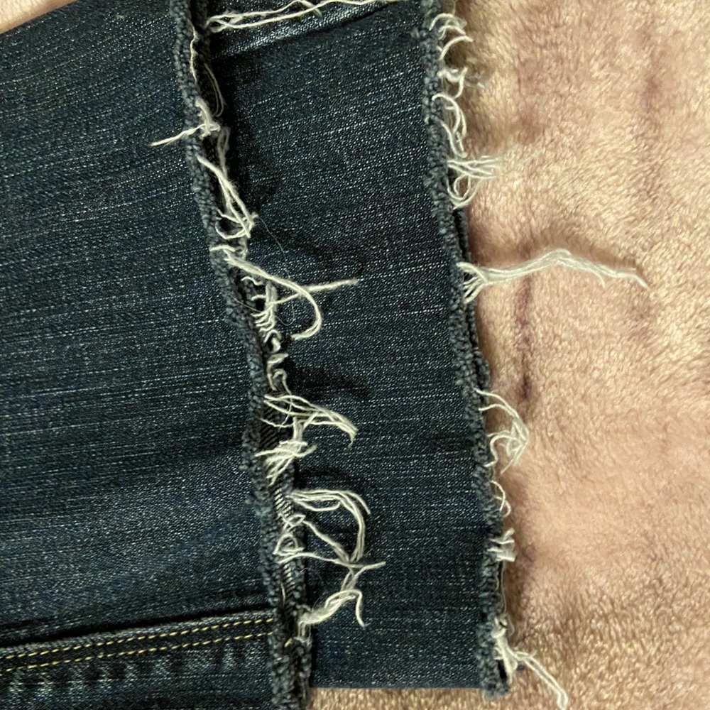 American Eagle Size 2 Short Jeans